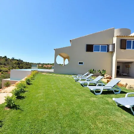 Tower W Infinity Pool