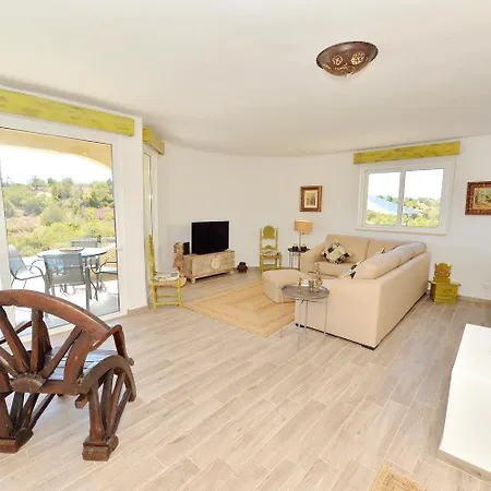 Tower W Infinity Pool Villa *